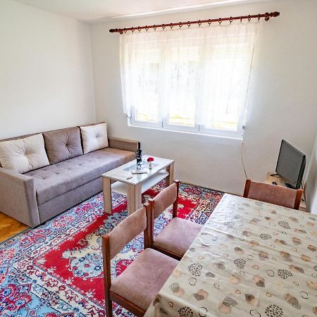 Apartments Karamach Охрид Екстериор снимка